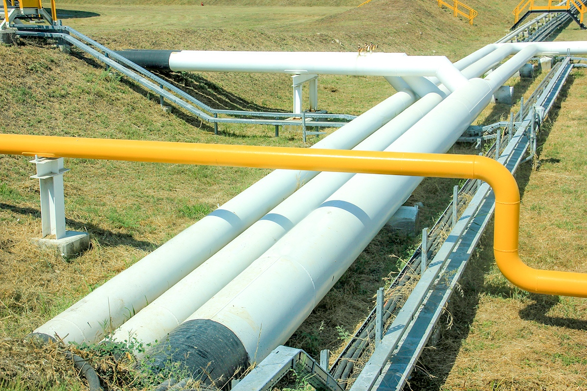 Oil pipelines are made from steel or plastic tubes which are usually buried.